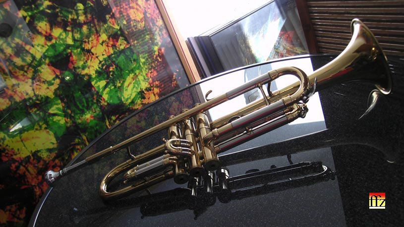 Diese Trompete war mal ein Weihnachtsgeschenk meiner Eltern ...